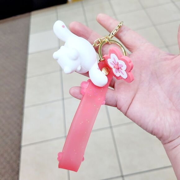 Brand New Sanrio Cinnamoroll Pink Sakura Keychain - Picture 3 of 4